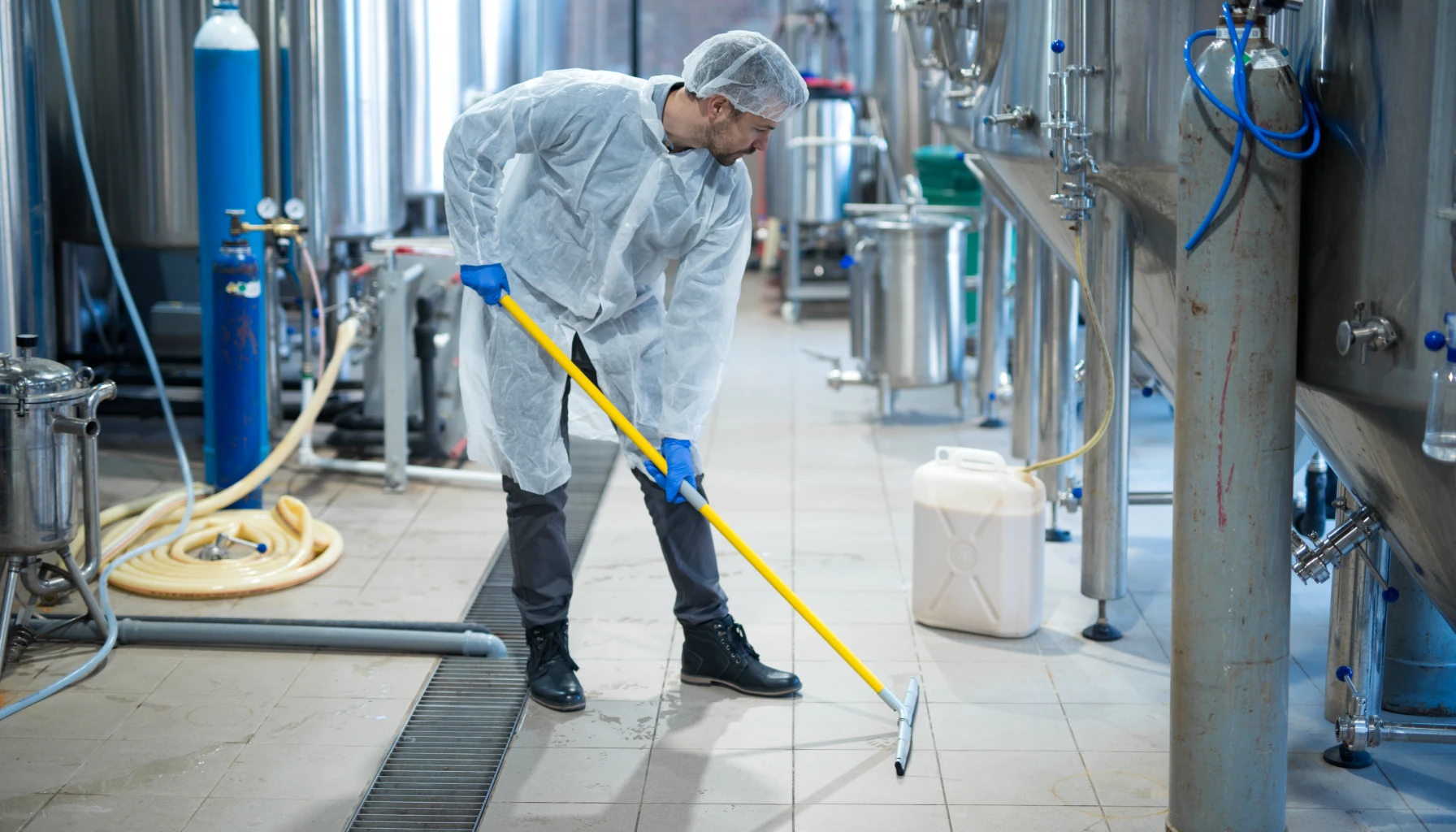 Spill Cleaning in the Food and Beverage Sector